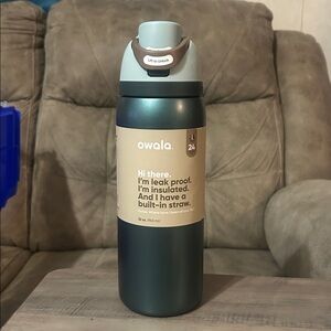 NEVER USED SPECIAL EDITION OWALA WITH DENT